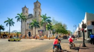 Hoe kom je van Holbox naar Valladolid, Mexico?